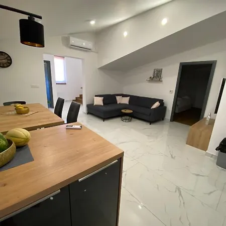 Holiday Home “Marko” With Heated Pool! Nin Exterior photo