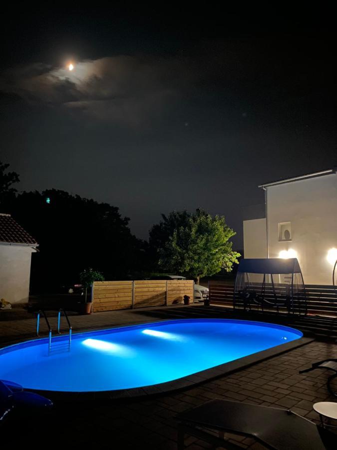 “marko” With Heated Pool! Villa *