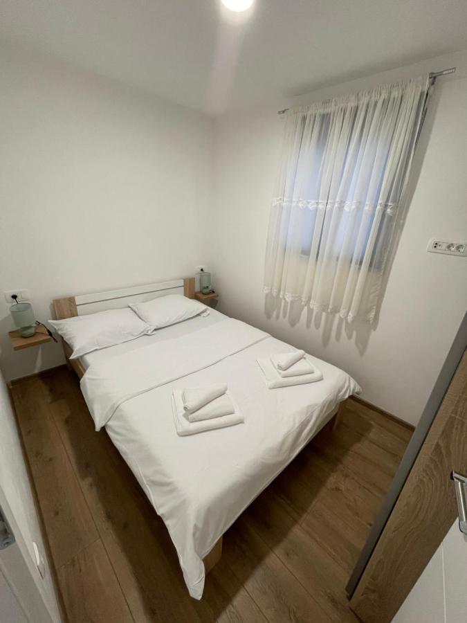 “marko” With Heated Pool! Villa Nin